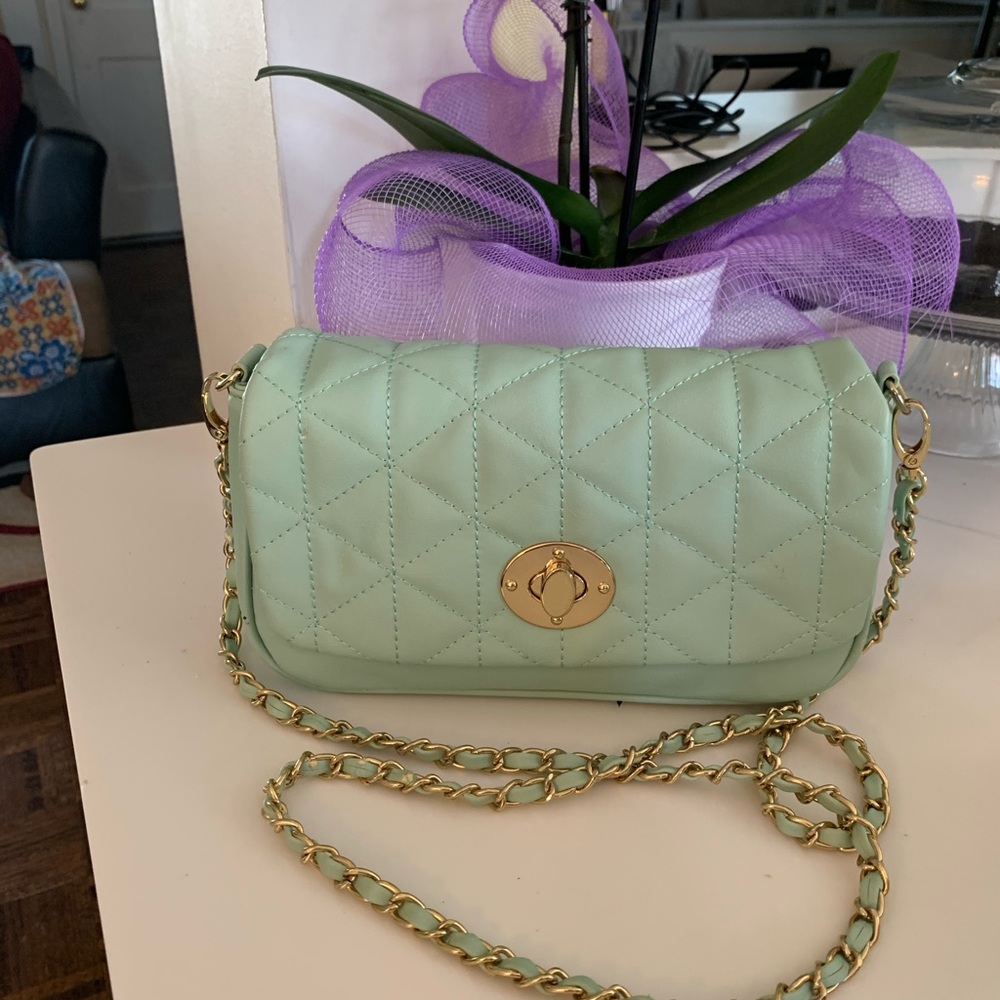 Used purse - Picture 2 of 2